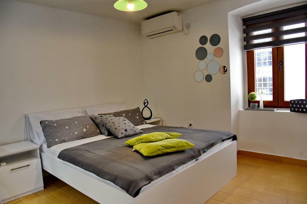 Lana & Ena Apartments Cattaro Esterno foto